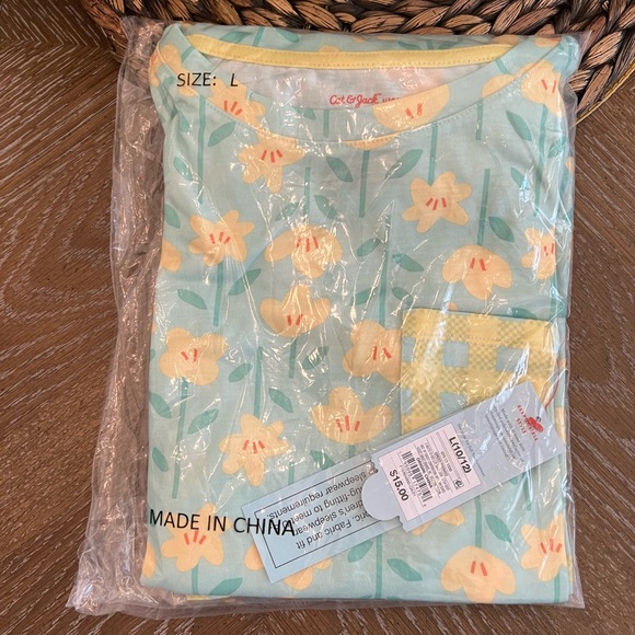Cat & Jack floral - girls 3 piece Pjs - NWT - 10/12 - Picture 3 of 4